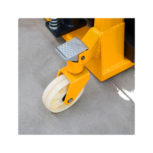 Mini carretilla elevadora <span class=keywords><strong>Manual</strong></span> AWD neumáticos sólidos/Neumáticos 1070mm Longitud de la horquilla 500KG capacidad apilador de paletas portátil para uso en interiores/exteriores - Product Image 6