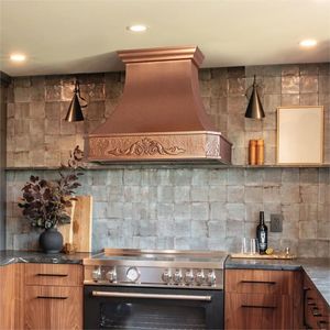 Elegante Campana Extractora de Cobre Diseñada para Cocinas Residenciales y Comerciales, Flujo de Aire Superior, Atractivo Artesanal Hecho a Mano - Product Image 3