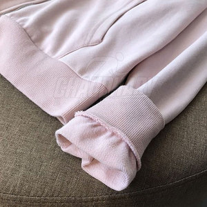 Conjunto Deportivo Elegante para Mujer, Suave y Elástico, con Diseño Moderno y Rendimiento para el Día a Día - Product Image 5