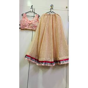 Lehenga Choli de soirée en polyester de créateur avec travail de sequins - Product Image 4