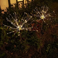 4 fleurs de lys LED Lampe de jardin solaire Simulation extérieure avec pot de jardin pour jardinières décoratives