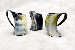 Taza para beber de cuerno de búfalo natural, hecha a mano, estilo rústico, vaso tradicional de cuerno para cerveza, café, agua, jugo y bebidas. - Product Image 3