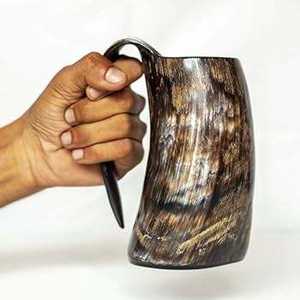 Corne à boire en buffle naturel style Viking, design cloche vintage, tasse à bière ou à hydromel faite à la main, vente en gros - Product Image 2