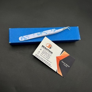 แหนบปลายแหลมและสลักโลโก้แหนบต่อขนตา90องศาพิมพ์ลายหินอ่อนแบบกำหนดเอง - Product Image 5