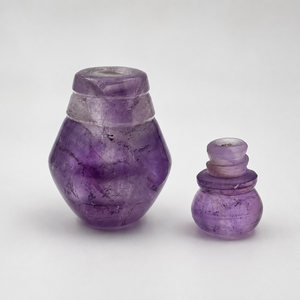 Botella de cristal de amatista púrpura tallada a mano, frasco decorativo de piedras preciosas para perfume, recipiente de piedra curativa espiritual para decoración del hogar. - Product Image 3