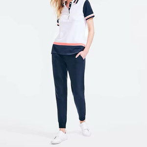 Chemises polo pour femmes de haute qualité en gros, logo brodé personnalisé, manches courtes, coupe ajustée, respirantes, t-shirt polo pour femmes - Product Image 2