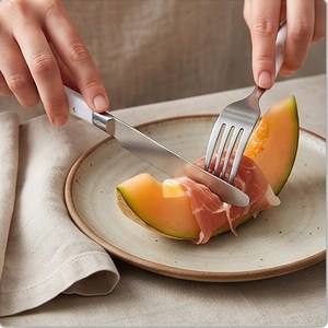 Juego de cubiertos minimalista de acero inoxidable con mango blanco, apto para lavavajillas, para bodas y uso en catering. - Product Image 3