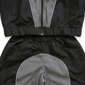 Ensemble de survêtement décontracté personnalisé pour hommes, coupe-vent léger, imperméable, réfléchissant, avec fermeture éclair, en nylon, veste et pantalon de survêtement - Product Image 3