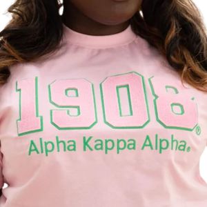 Camiseta 1908 para mujer con número griego, logotipo clásico, algodón de primera calidad, informal, elegante, para uso diario - Product Image 4