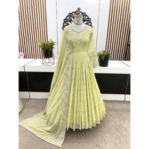 Vestido de Diseñador con Corte en A para Fiestas, Cintura Imperio con Bordado de Lentejuelas Arcoíris - Product Image 4