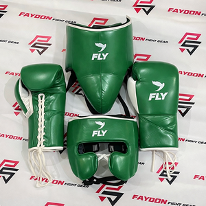 Último modelo en oferta, conjunto de boxeo Fly Green White con guantes de boxeo, protector de cabeza y protector de ingle, hecho con cuero auténtico. - Product Image 5