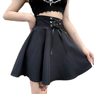 กระโปรงมินิเล่นสเก็ตลำลองทรงบานสำหรับผู้หญิงกระโปรงสีดำสไตล์พังก์แนวกอธิคอีใส่ได้หลายโอกาส - Product Image 3