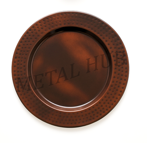 Assiette de présentation ronde en acier inoxydable martelé avec finition marron antique, base décorative pour table - Product Image 4