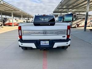 Ford F450 Limited Usado del 2021 - Product Image 4