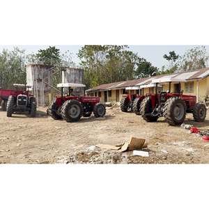 Tractor Moderno Massey Ferguson MF 375 4WD de 75 HP para Cultivo con Dirección Hidráulica, Fabricado en Pakistán - Product Image 2