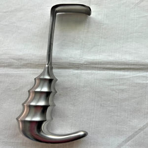 Jamso Industries Rétracteur Richardson 9,5 pouces avec poignée creuse et lame de 1 x 1,25 pouces - Product Image 1