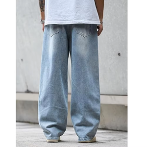Jean en denim délavé coupe large pour homme, taille mi-haute, style décontracté, en coton bleu clair, idéal pour le printemps - Product Image 3