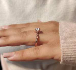 Anillos de Compromiso de Moissanita Cultivada en Laboratorio de Primera Calidad, Corte Brillante Redondo de 1 Quilate, Sin Níquel, Sin Plomo, Oro Sólido Clásico, Venta al Por Mayor - Product Image 6