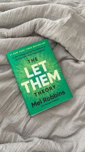 Le livre « Let Them Theory » en édition brochée, un outil qui change la vie, un best-seller pour millions de personnes, livre d'autofamélioration - Product Image 5