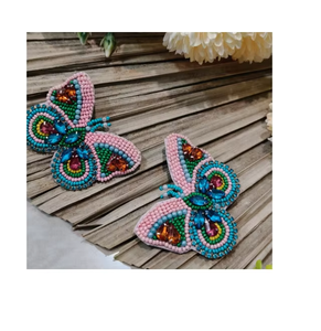 Boucles d'oreilles pendantes artisanales en alliage de zinc avec perles, design personnalisé, élégantes, légères, tendance, bijoux de mode pour femme, idéales pour un cadeau - Product Image 1