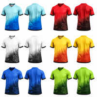 Jersey Sepak Bola Performa Tinggi V-neck Polyester Nylon Custom Sublimasi Cetak OEM Kaos Tim Gaming Lengan Pendek Bahan Bernapas
