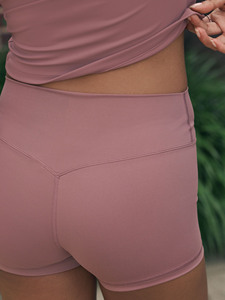 Shorts de sport pour femmes en nylon sans couture, effet froncé aux fesses, anti-transpiration, pour le yoga, le fitness et la gym, vente en gros personnalisée - Product Image 2