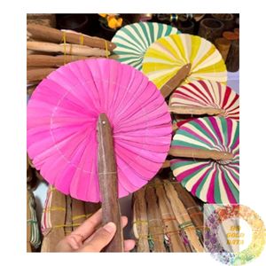 Abanico de Hoja de Palma Vietnamita Hecho a Mano de Alta Calidad, Abanico Artesanal Tejido Naturalmente para Decoración de Bodas, Recuerdo, Venta al por Mayor - Product Image 2