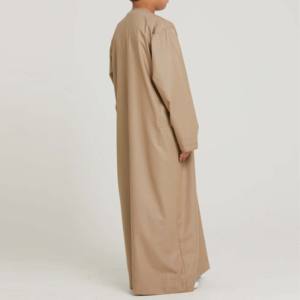 ชุดเด็กมุสลิมแบบเรียบง่ายสไตล์ไฮสตรีท  ชุดคลุมยาวแบบติดกระดุมด้านหน้า  ไซส์ใหญ่  ผ้าฝ้ายระบายอากาศได้ดี  เสื้อผ้าเด็กเข้าชุดกัน - Product Image 4