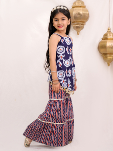 ชุดเสื้อแขนกุดผ้าฝ้ายทอพิมพ์ลายแบบนามธรรม Titrit และกางเกง Sharara - สีฟ้า - Product Image 1