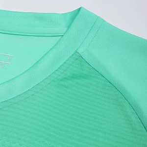 Tenues de football personnalisées haut de gamme, ensembles de maillots d'entraînement de football vierges, kits de football complets, design et logo personnalisés, uniforme de football - Product Image 3