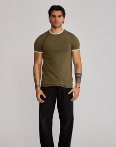 Camiseta de Hombre Personalizada al por Mayor, Fresca y Transpirable para Verano, de Secado Rápido, Diseño Profesional, Alta Calidad - Product Image 4