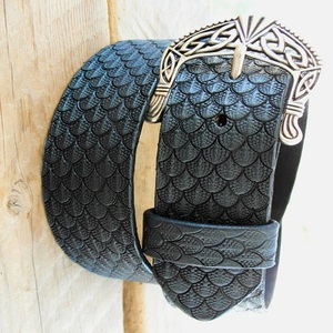 Cinturón de Cuero Hecho a Mano con Grabado de Escamas de Dragón, Diseño Único, Cinturón de Cuero Estilo Western para Hombres y Mujeres - Product Image 3