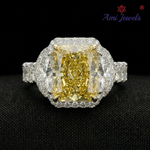 Bague de Fiançailles et de Mariage Classique en Or Blanc 9 carats avec Diamant Taille Radiant, Sertissage Canal, Certifiée IGI, Style Luxe, Anniversaire - Product Image 1