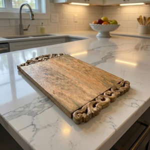 Planche à découper en bois de hêtre de qualité supérieure, double coin, détails ornés, surface lisse et durable, sans danger pour les aliments, plateau de service pour la cuisine - Product Image 6