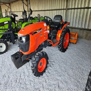 Equipo de Tractor de Alta Capacidad Avanzado Diseñado para el Tractor Subcompacto Kubota B2741 4X4WD, Ideal para Agricultura y Jardinería - Product Image 2