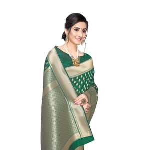 Conjunto de Bufandas de Moda - Saree de Seda Pura Raj Gharana con Tejido Jari Dorado - Product Image 1