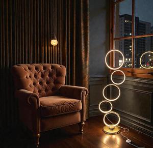 Lampe sur pied moderne avec lumière LED blanc chaud 2700K, base en métal, pour la décoration du salon - Product Image 2