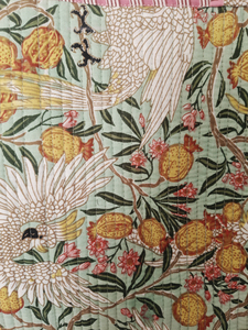 Housse d'ordinateur portable matelassée vert menthe Shree Balajee Garments Artisan Bird avec bretelles, élégante et protectrice - Product Image 5