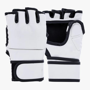 Gants de MMA en cuir PU personnalisés, design demi-doigts/sans doigts, avec coussinets de protection pour les jointures, pour la boxe professionnelle, le grappling et l'entraînement en salle de sport - Product Image 2