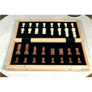 Ensemble d'échecs portable de luxe 2-en-1 en bois, grand plateau d'échecs pliable de voyage avec pièces sculptées à la main, décoration élégante pour table - Product Image 5