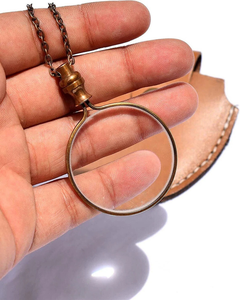 Lupa de Latón con Cadena, Lupa de Bolsillo con Funda de Cuero, Lupa de Lectura de Estilo Antiguo para Coleccionistas, Regalo y Obsequio - Product Image 2