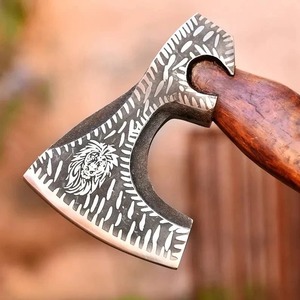 Hacha Tomahawk Hecha a Mano con Mango de Madera y Cabeza de Lobo Tallada, Hoja de Acero Forjado, Réplica de Hacha de Supervivencia - Product Image 5