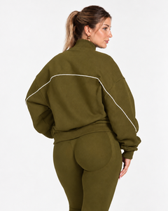 Conjunto de chándal de dos piezas para mujer al por mayor: Chaqueta con cremallera y línea de contraste, pantalón de pierna ancha de ajuste relajado, estilo casual a juego. - Product Image 4