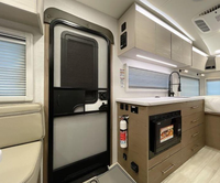 Camping-car de luxe Grand Design Serenova 160LG 4x4 6 places, modèle 2023 2024 2025, idéal pour les voyages modernes et confortables