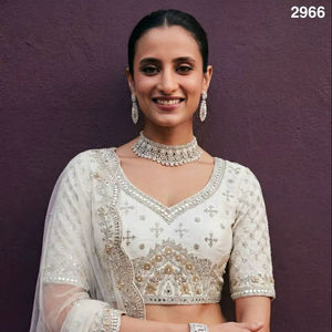 PRYOSHA EXPORT Lehenga Choli de mariée en ivoire, richement brodé, avec dupatta en tulle, tenue de mariage de luxe pour femme, séchage rapide - Product Image 1