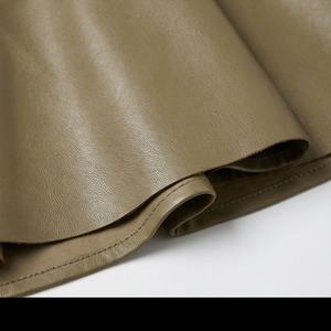 Minifalda de Cuero PU de Cintura Alta para Mujer, Estilo Línea A con Volantes, Color Sólido Satinado, para Todas las Temporadas - Product Image 4