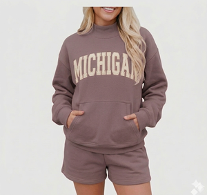 Conjunto de Dos Piezas para Mujer, Top con Cuello Alto y Pantalones Cortos por Encima de la Rodilla, Cálido, Cómodo y Ajustado, para Uso Diario en Invierno - Product Image 1