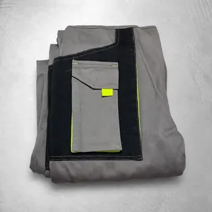Pantalones de Trabajo Grises para Hombre con Paneles Reforzados Negros, Ribete Amarillo Neón y Múltiples Bolsillos Tipo Cargo - Product Image 6