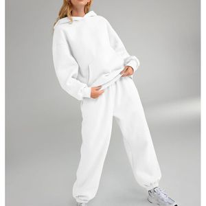 Survêtement personnalisé pour femme avec logo, ensemble deux pièces mode (hoodie et pantalon de jogging) - Product Image 2