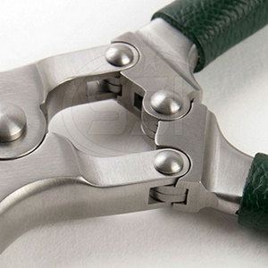 Cortador de Pezuñas Veterinario de Acero Inoxidable, Instrumento Quirúrgico con Empuñadura Verde, Duradero para Cirugía Animal - Product Image 4